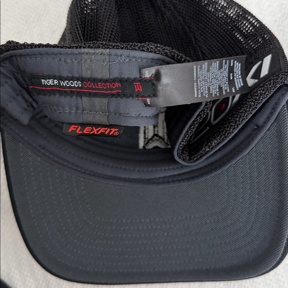 NIKE Tiger Woods Collection Flex Fit Black Hat 20XI - Picture 5 of 6